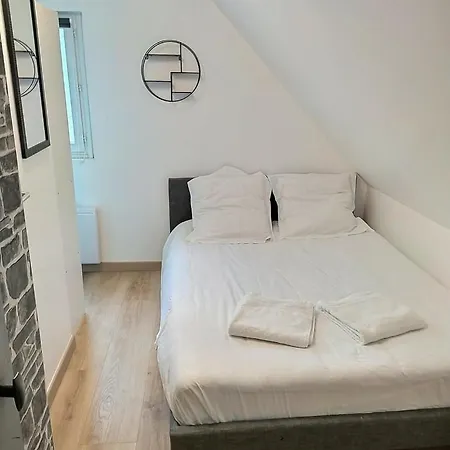 Les Du Pont - Lit Double - Wifi - Inclus - 8