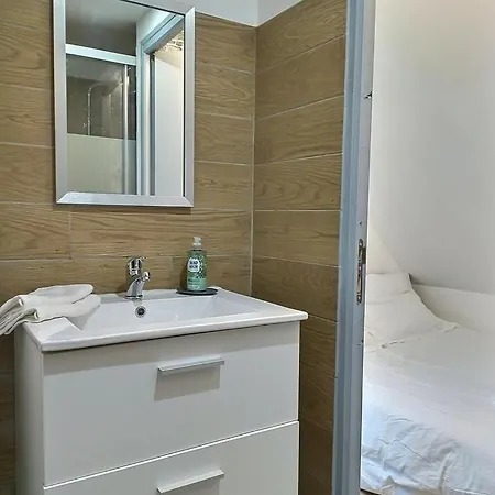 Les Apparts Du Pont Vert - Lit Double - Wifi - Tout Inclus - 8 Troyes