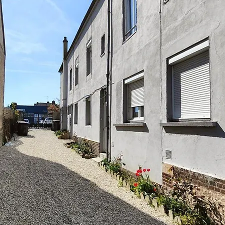 Les Du Pont - Lit Double - Wifi - Inclus - 8 *