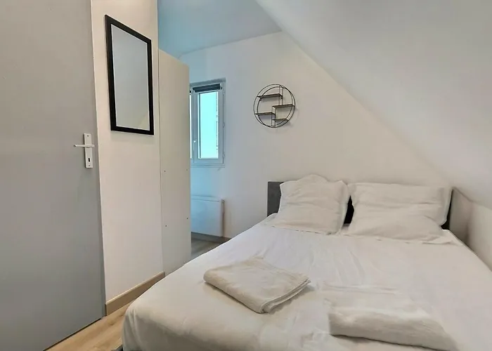 Les Du Pont - Lit Double - Wifi - Inclus - 8 *