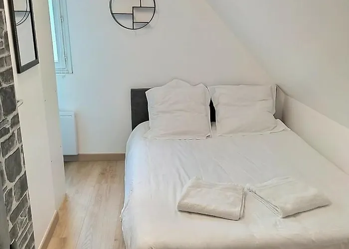 Les Du Pont - Lit Double - Wifi - Inclus - 8